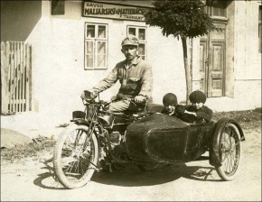 alt: Vážne hračky veľkých chlapcov alebo splnenie sna 12